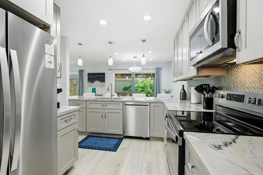 Additional image 41 of 4021 Layang Layang Circle Unit A, Carlsbad, CA 92008