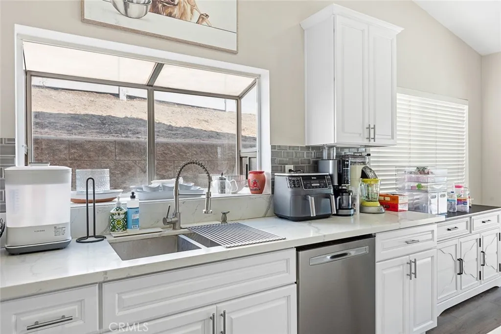 Additional image 64 of 6835 N Escena Street, San Bernardino, CA 92407