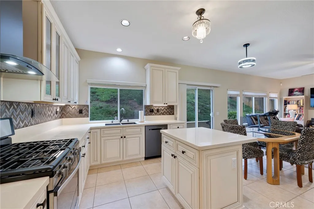 Additional image 103 of 1240 Nina Lane, Corona, CA 92882