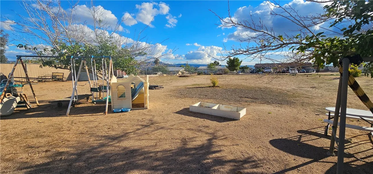 Additional image 35 of 16635 Elm St, Hesperia, CA 92345