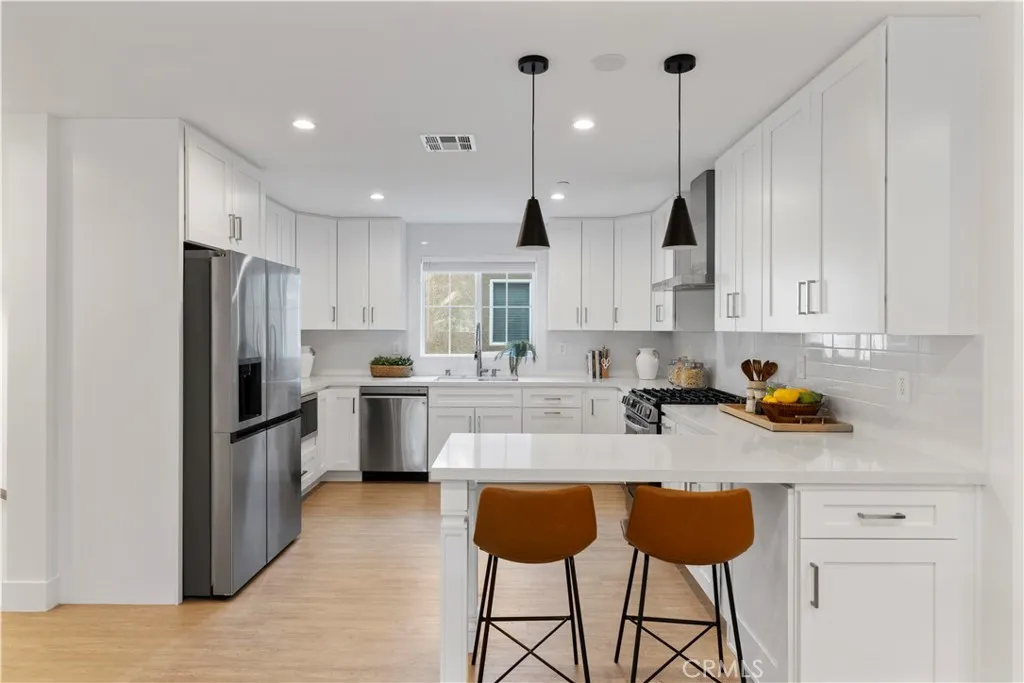 Additional image 9 of 5248 Segals Way, Sherman Oaks, CA 91411