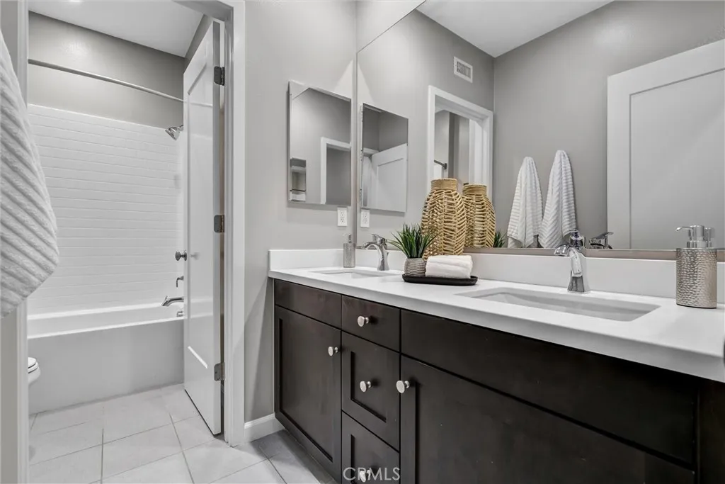 Additional image 49 of 107 Copeland, Irvine, CA 92618