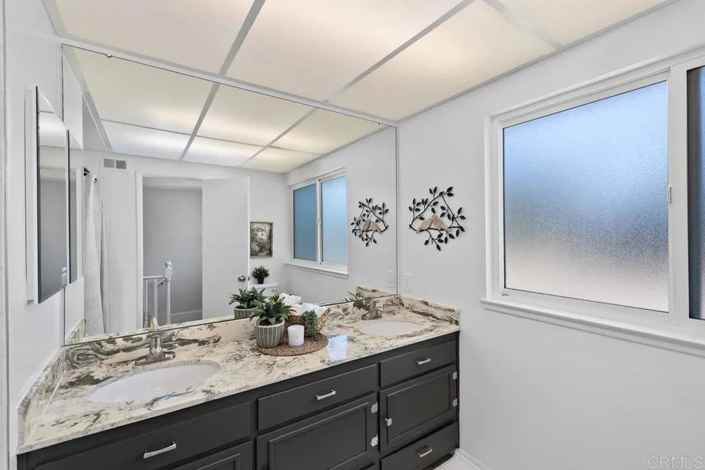 Additional image 71 of 3542 Governor Drive, San Diego, CA 92122