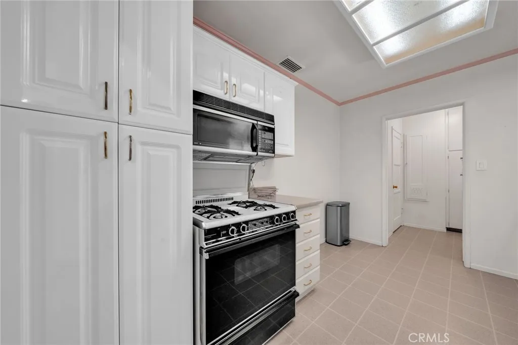 Additional image 17 of 5514 Bellflower Blvd, Lakewood, CA 90713