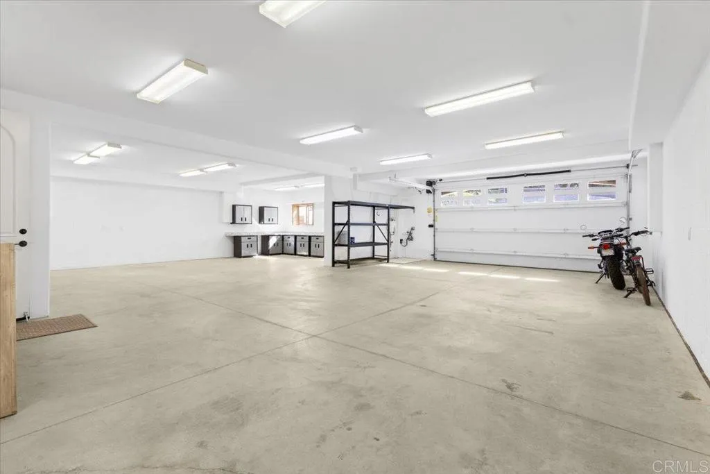 Additional image 49 of 1045 Van Nuys Street, San Diego, CA 92109