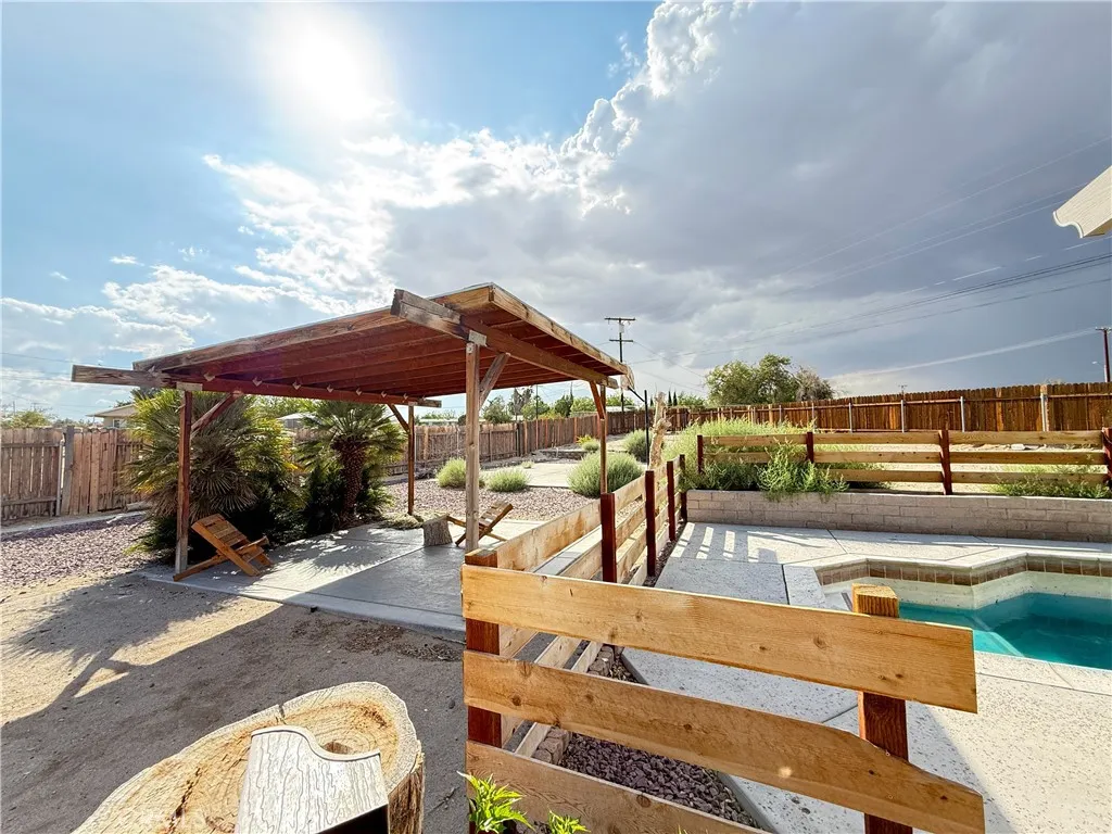 Additional image 31 of 15486 Morada Rd, Victorville, CA 92394