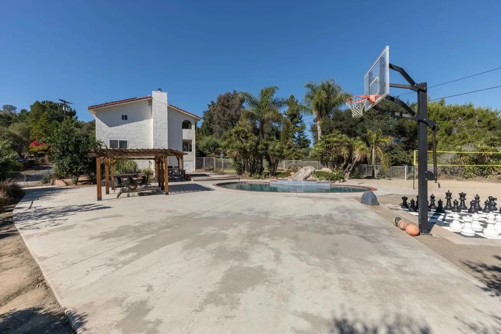 Additional image 131 of 1530 Windsong Lane, Escondido, CA 92026