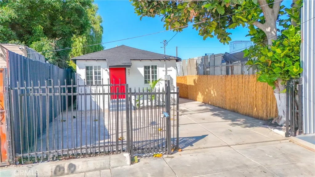 Additional image 3 of 9621 Laurel St, Los Angeles, CA 90002