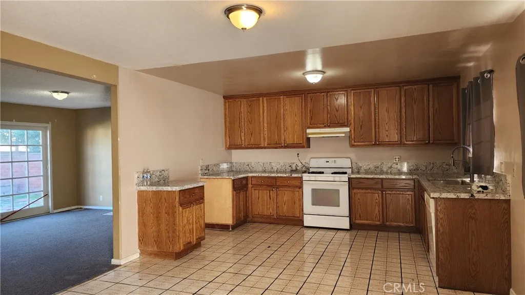 Additional image 7 of 924 N Orange Avenue, Ontario, CA 91764