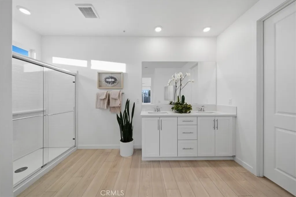 Additional image 18 of 42957 56th Street W, Lancaster, CA 93536