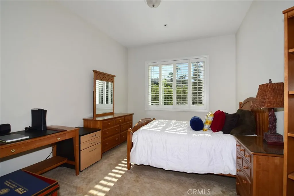 Additional image 101 of 19134 Briarfield Way, Tarzana, CA 91356