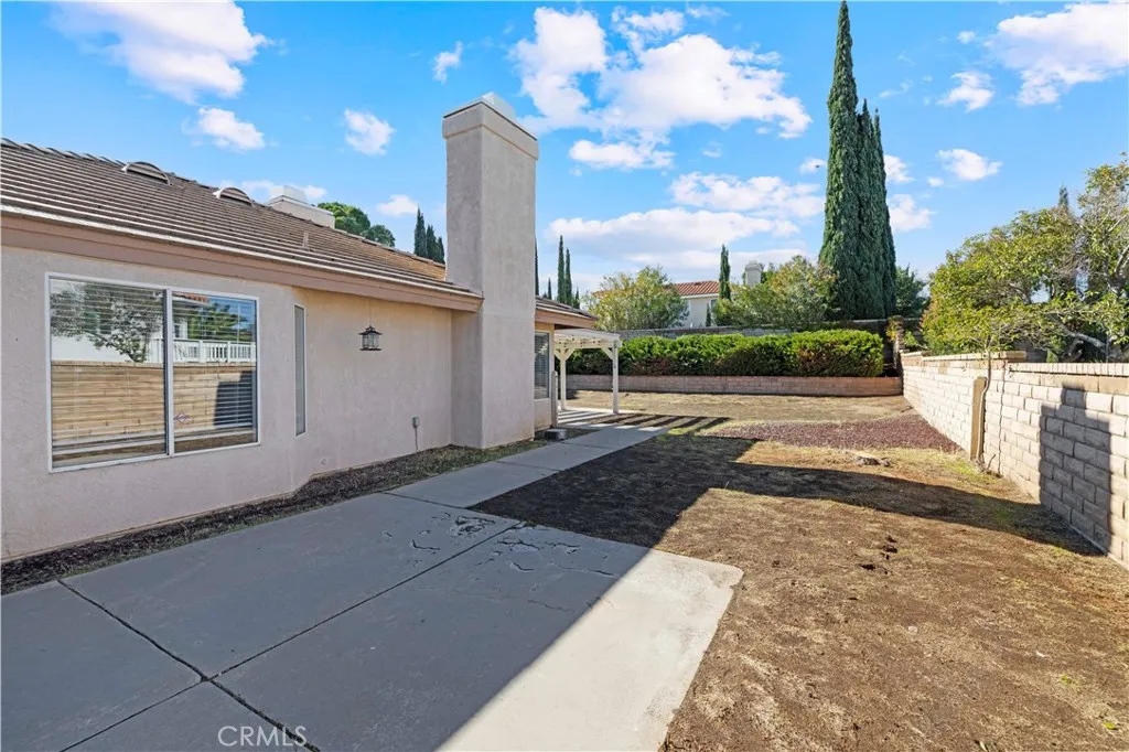 41253 Chestnut St, Palmdale, CA 93551