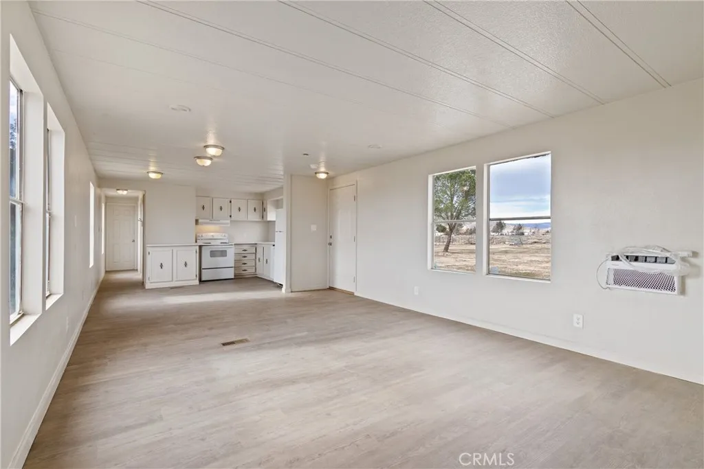 Additional image 32 of 6173 Holiday Ave, Rosamond, CA 93560
