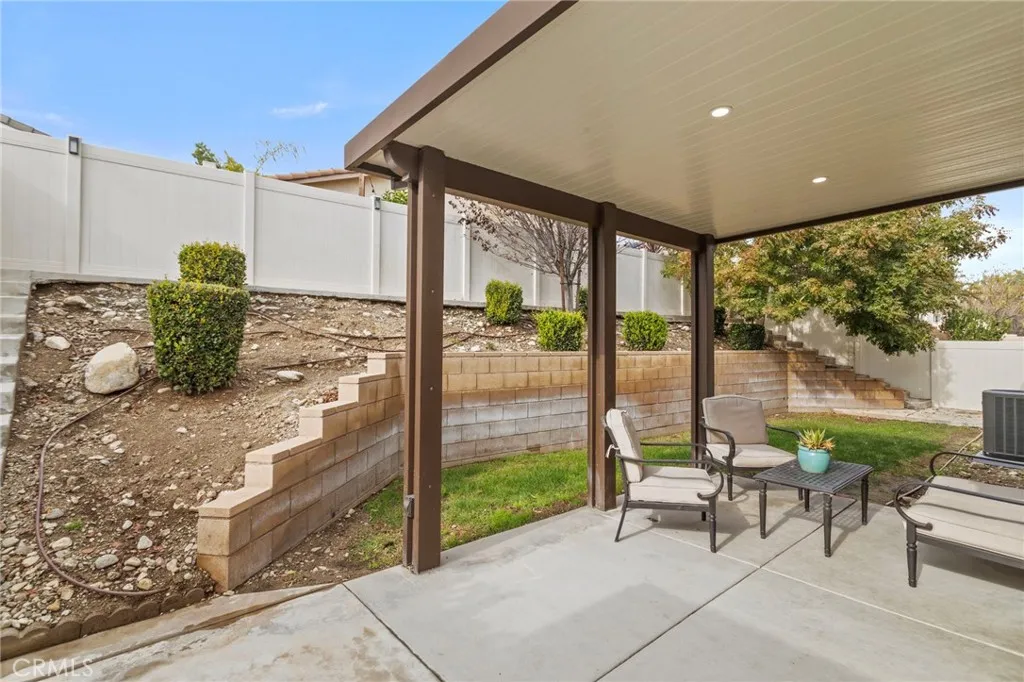 Additional image 17 of 17948 Milkweed Ln, San Bernardino, CA 92407