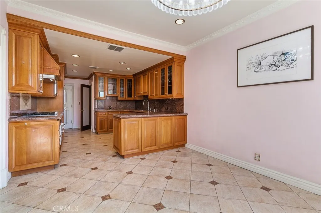 Additional image 11 of 56 N Arroyo Blvd, Pasadena, CA 91105