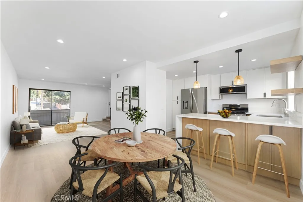 Additional image 39 of 10219 Pinewood Unit 2, Tujunga, CA 91042