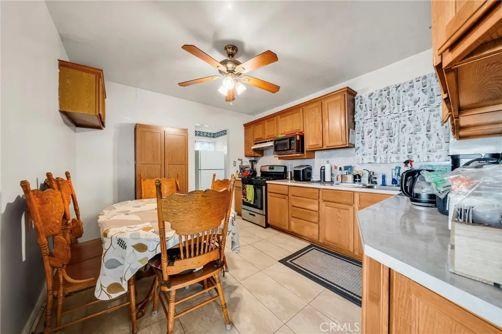 Additional image 23 of 1410 W School St, Compton, CA 90220