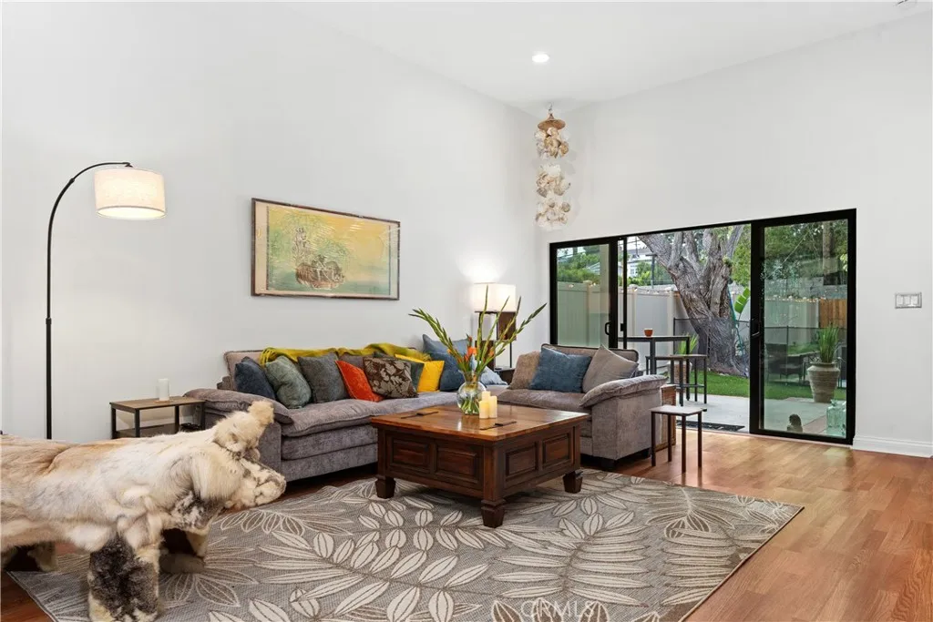 Additional image 59 of 341 S Meadows Ave, Manhattan Beach, CA 90266