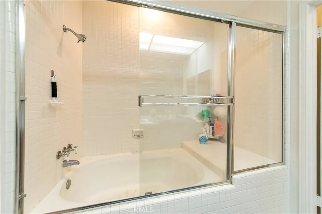 Additional image 17 of 74 Lehigh Aisle, Irvine, CA 92612