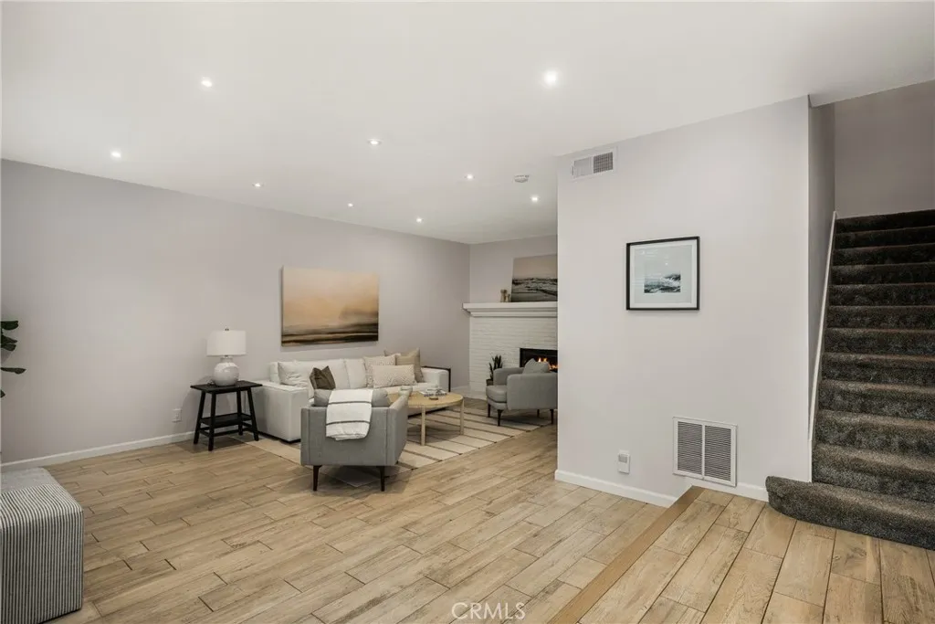 Additional image 9 of 19451 Pompano Ln Unit 104, Huntington Beach, CA 92648