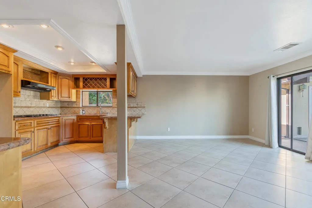 Additional image 12 of 425 E Brookport Street, Covina, CA 91722