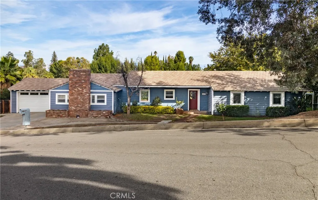 Additional image 2 of 1427 Elizabeth Crest Dr, Redlands, CA 92373