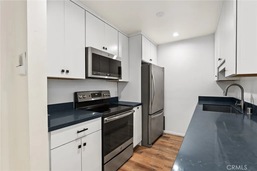 Additional image 37 of 5202 Raintree Circle, Culver City, CA 90230