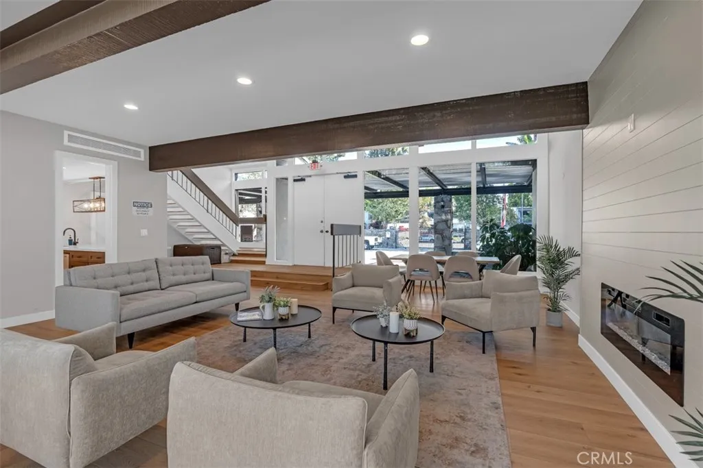 Additional image 88 of 18645 Hatteras Street Unit 230, Tarzana, CA 91356