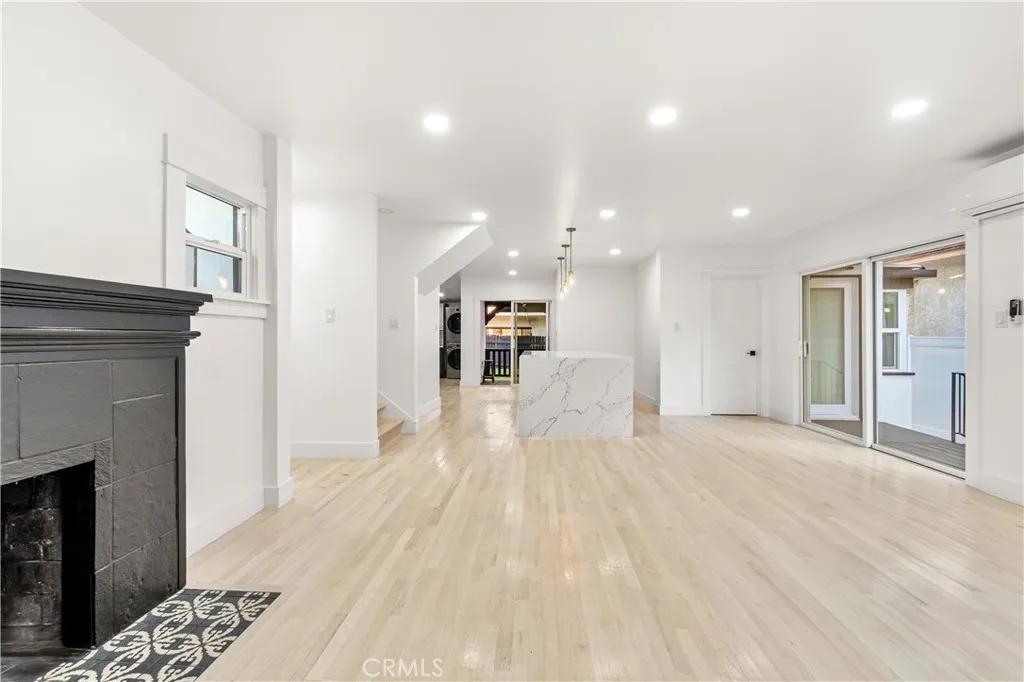 Additional image 40 of 1148 Locust Avenue, Long Beach, CA 90813