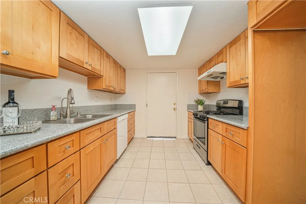 Additional image 8 of 9467 Cortada Street Unit F, El Monte, CA 91733