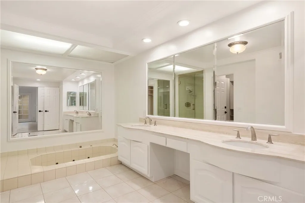 Additional image 61 of 19371 Woodlands Ln, Huntington Beach, CA 92648