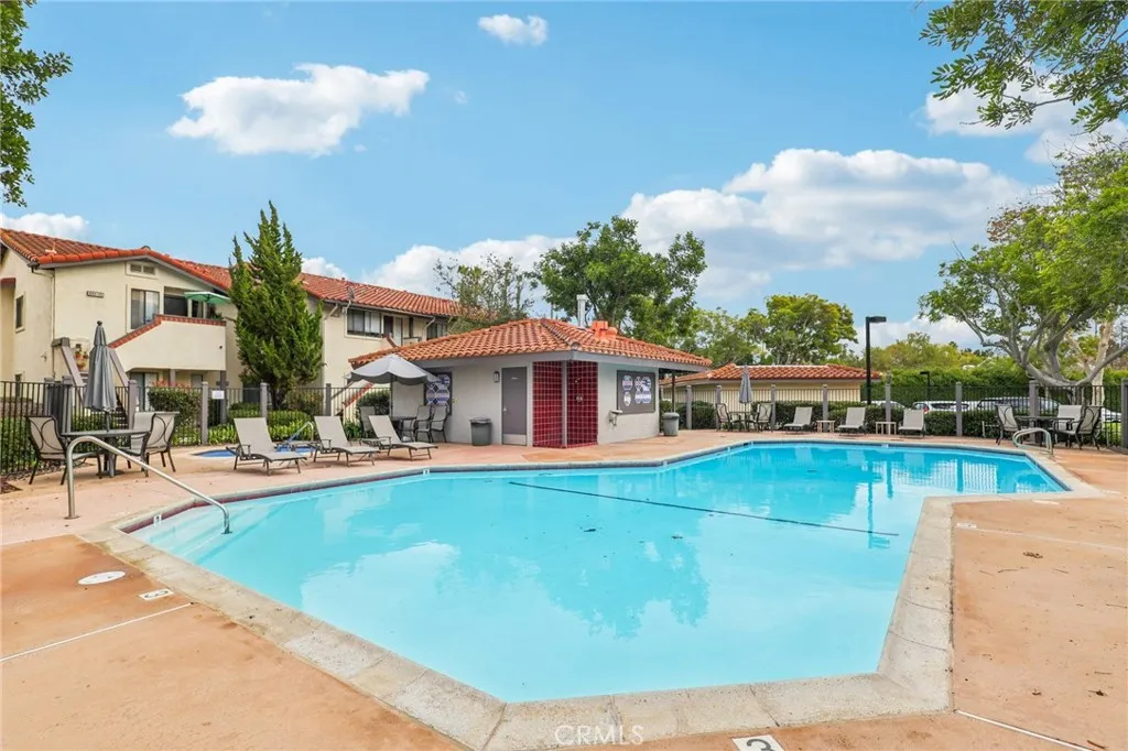 Additional image 91 of 944 Lupine Hills Dr, Vista, CA 92081