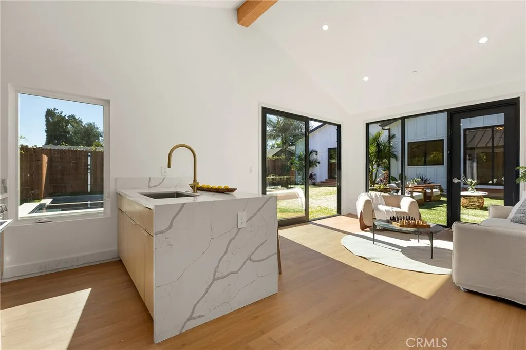 Additional image 110 of 5750 Stansbury Avenue, Sherman Oaks, CA 91401