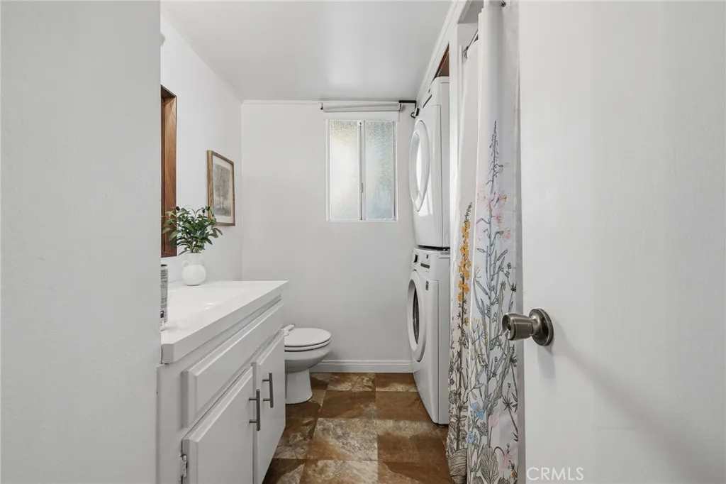 Additional image 10 of 13567 Valerio Street Unit F, Van Nuys, CA 91405