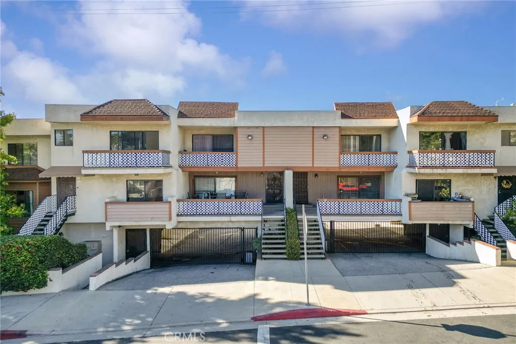 Additional image 60 of 10219 Pinewood Unit 2, Tujunga, CA 91042