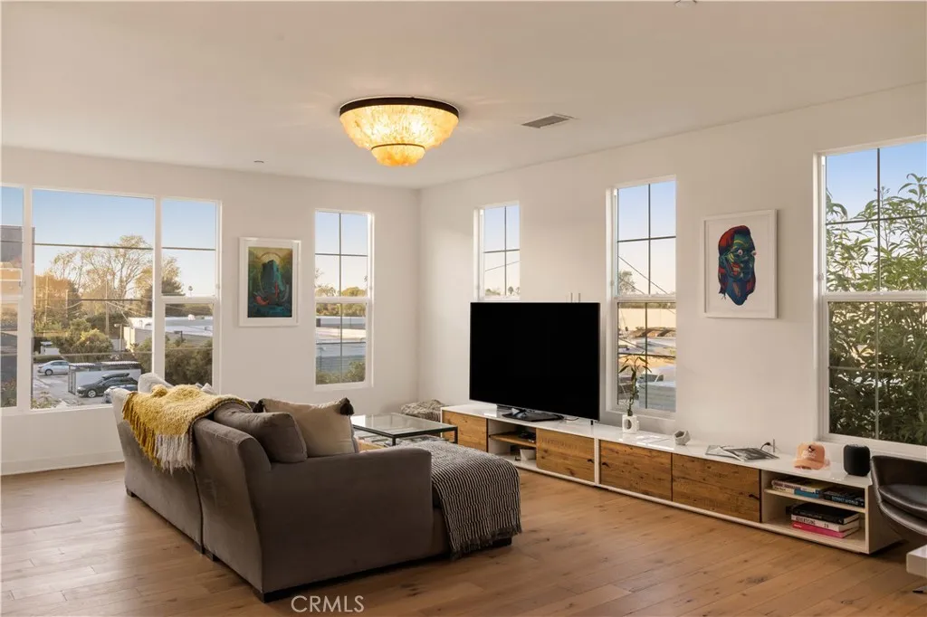 Additional image 15 of 2023 Placentia, Costa Mesa, CA 92627