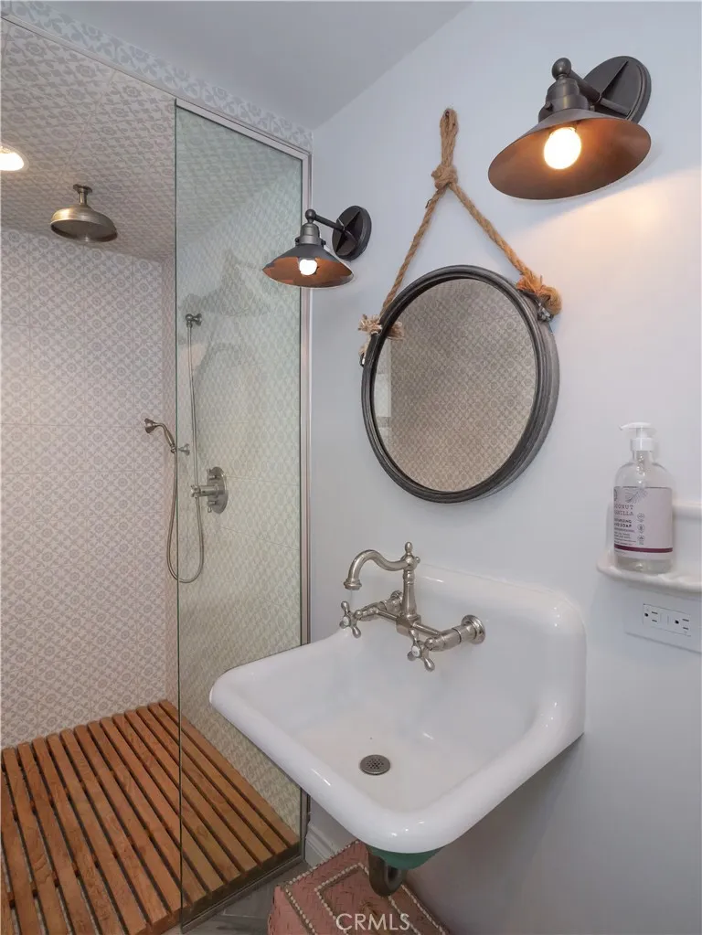 Additional image 73 of 207 S Poinsettia Avenue, Manhattan Beach, CA 90266