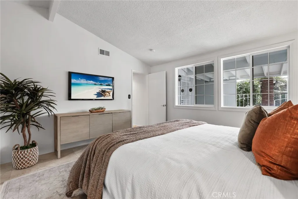 Additional image 76 of 11101 Martha Ann Drive, Rossmoor, CA 90720