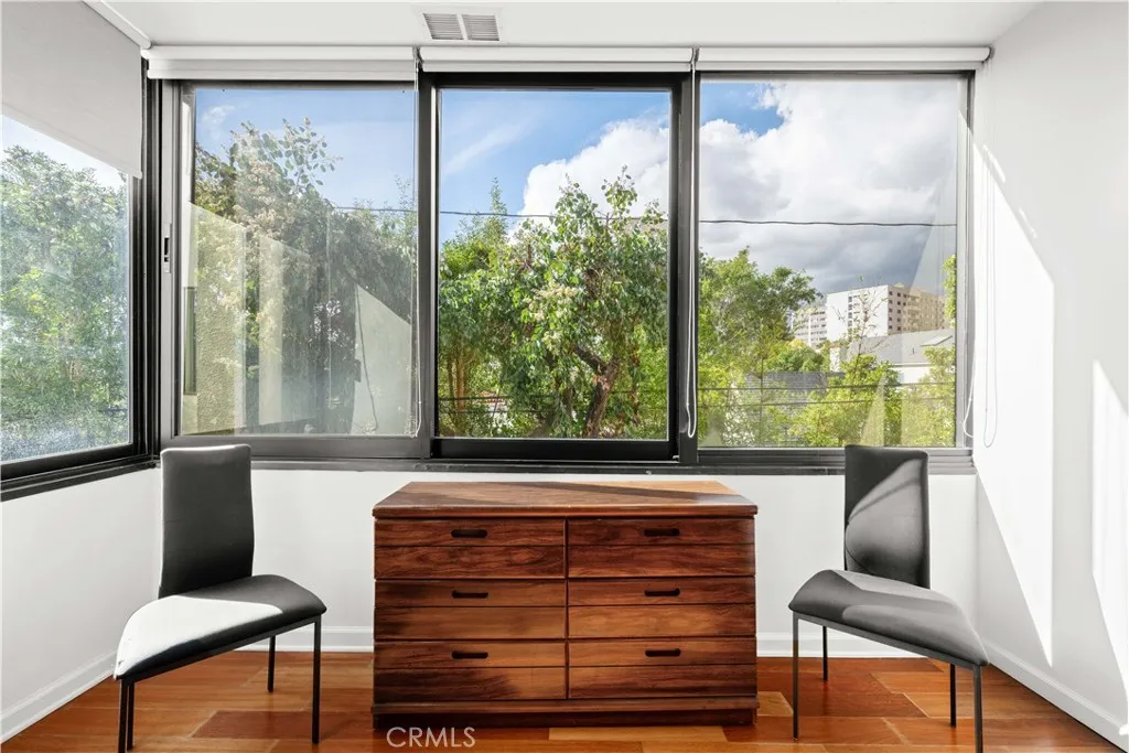 Additional image 17 of 1277 S Beverly Glen Boulevard Unit 405, Los Angeles, CA 90024