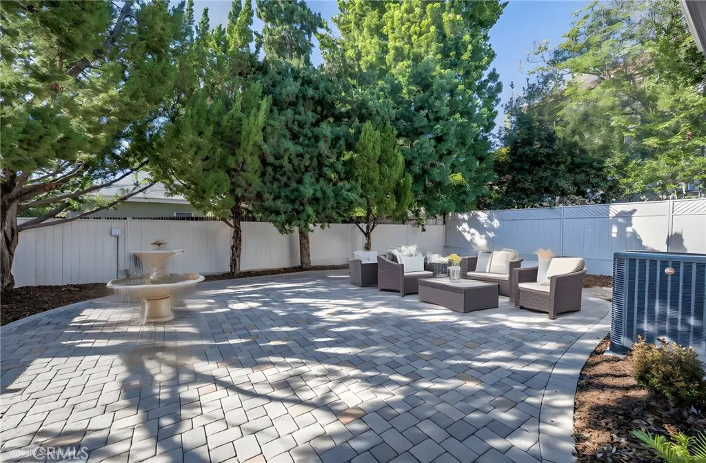 Additional image 104 of 217 N Lima St, Sierra Madre, CA 91024