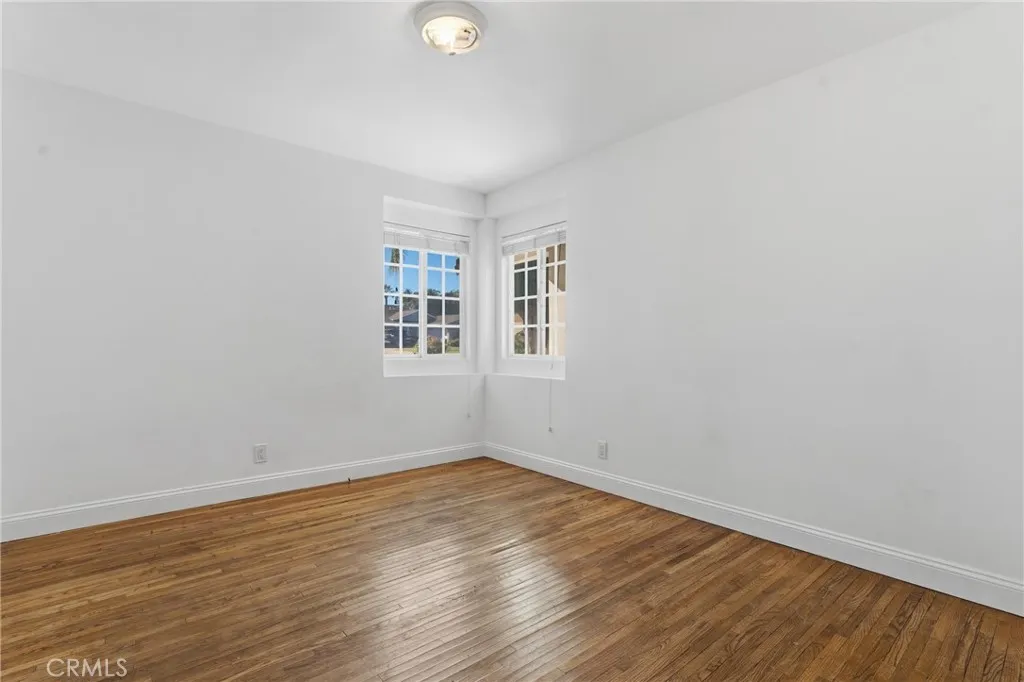 Additional image 26 of 22727 Collins, Woodland Hills, CA 91367