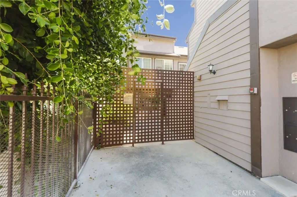 Additional image 47 of 1116 E Palmer Avenue Unit 11, Glendale, CA 91205