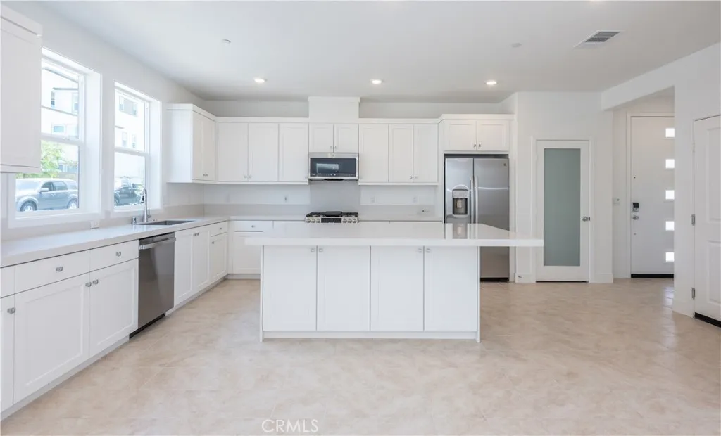 Additional image 54 of 363 Proctor, Irvine, CA 92618