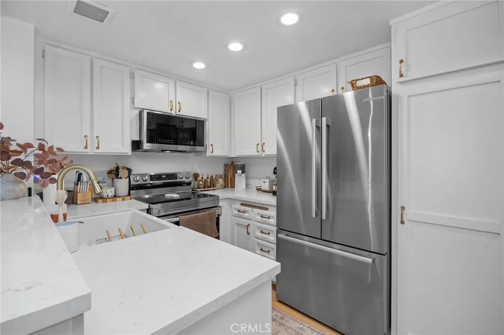 Additional image 54 of 26212 Los Viveros Unit 215, Mission Viejo, CA 92691