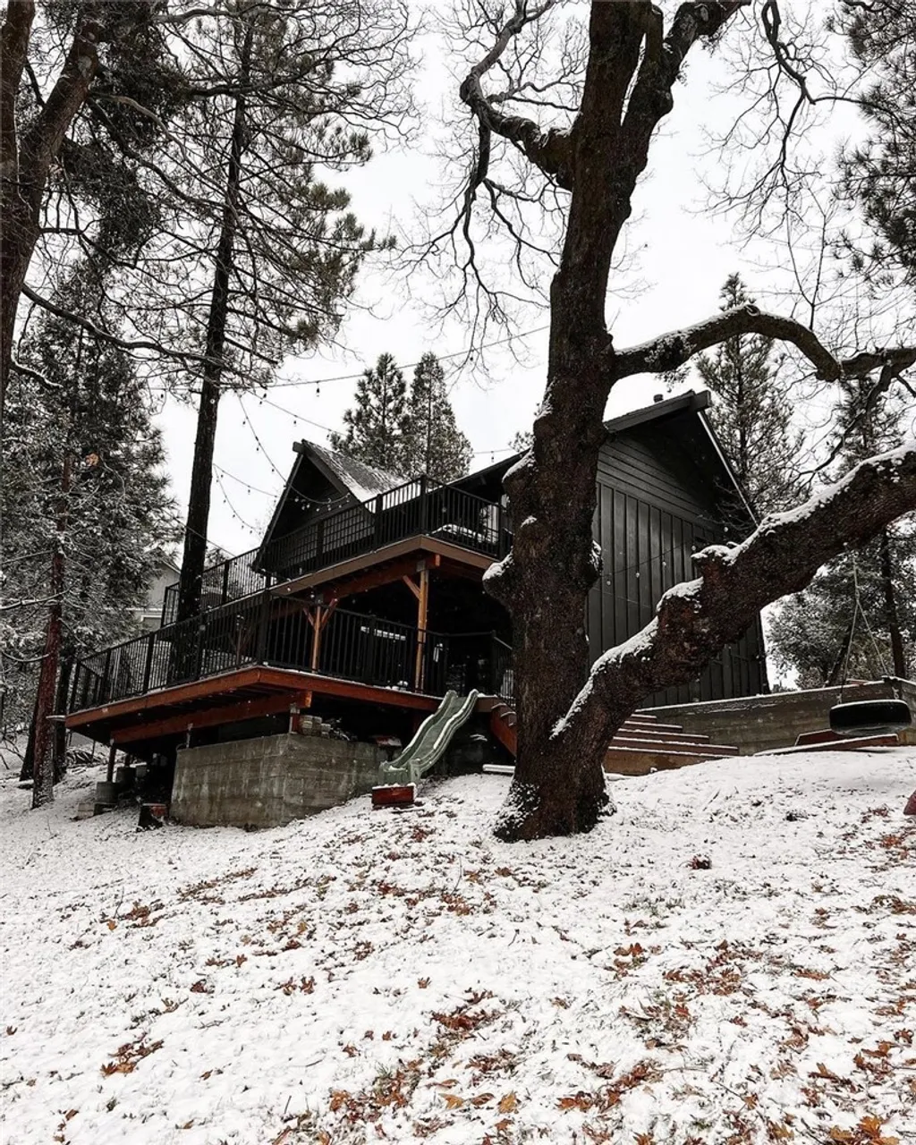 1032 Grass Valley Rd, Lake Arrowhead, CA 92352