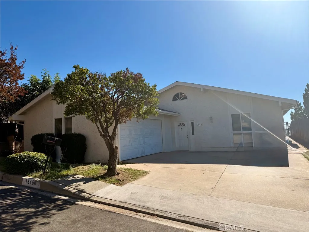 Additional image 12 of 13450 Lochrin Lane, Sylmar, CA 91342