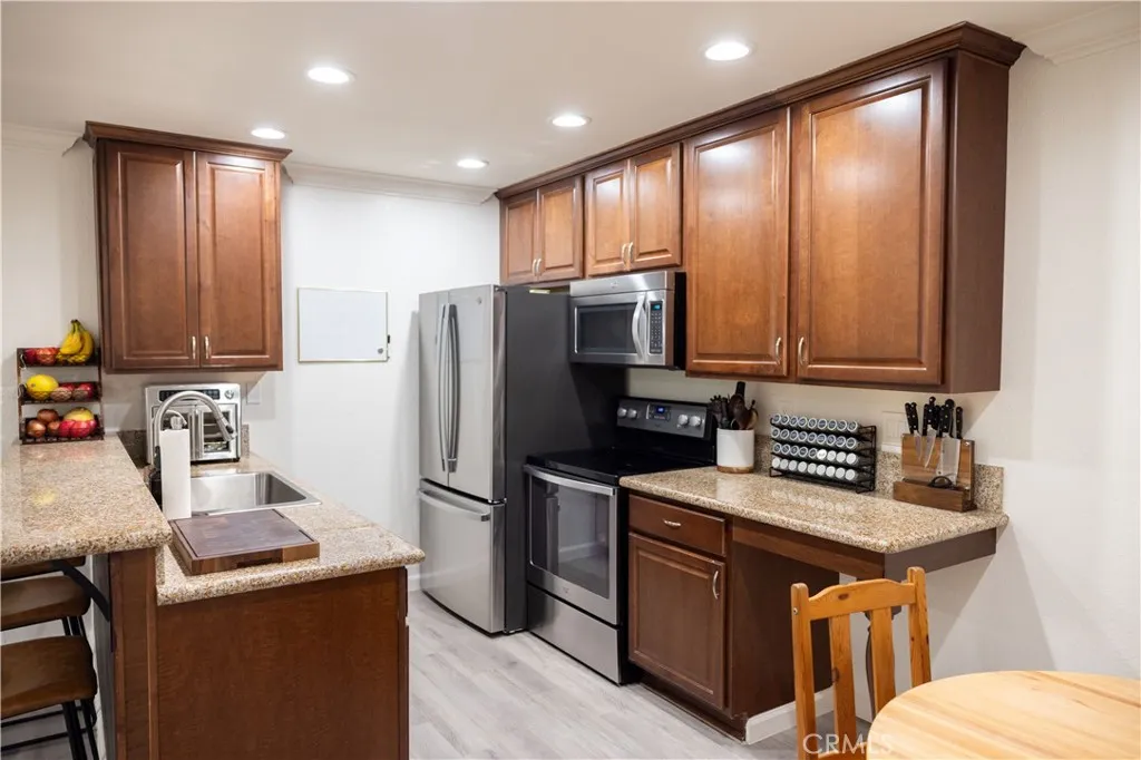 Additional image 17 of 21991 Rimhurst Dr, Lake Forest, CA 92630