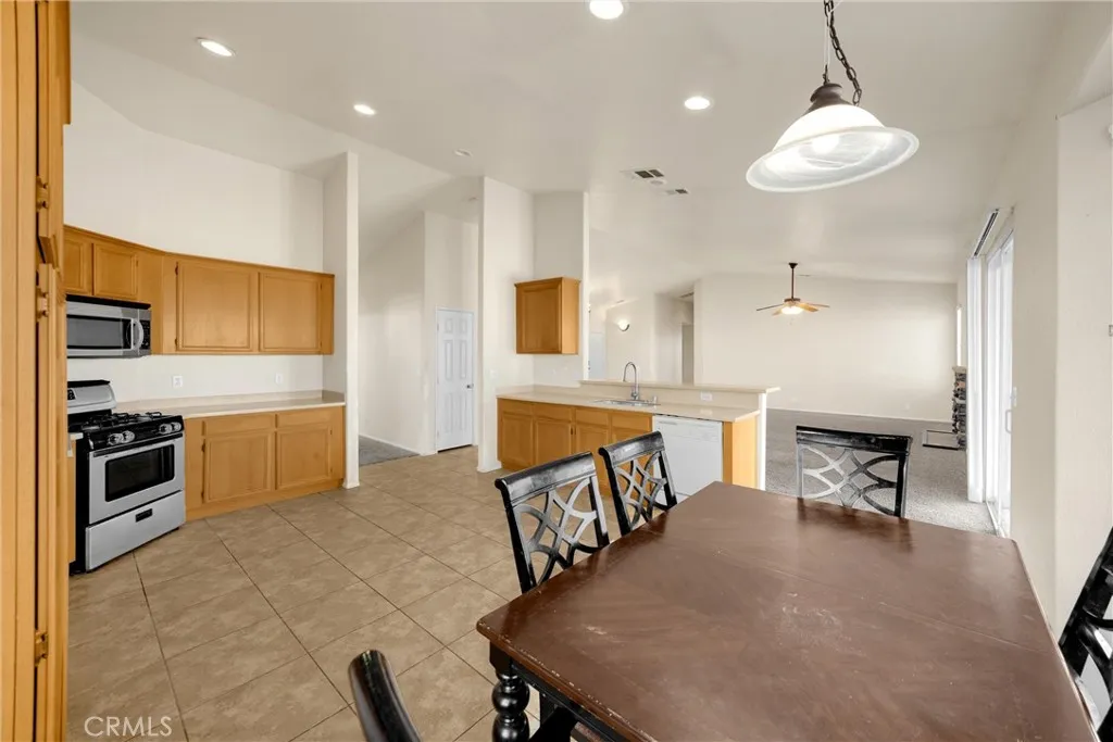 Additional image 86 of 21266 Colombard Way, Apple Valley, CA 92308