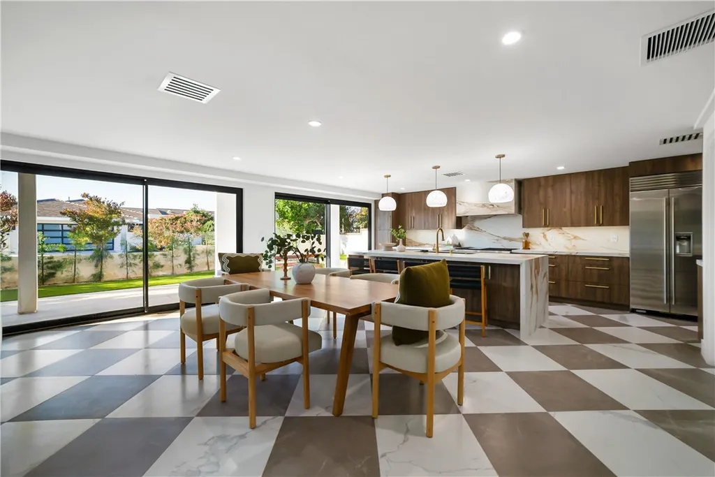 Additional image 12 of 5 Curl Dr, Corona Del Mar, CA 92625