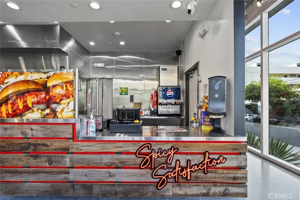 Additional image 20 of 330 Westlake Avenue N Unit 100, Los Angeles, CA 90026